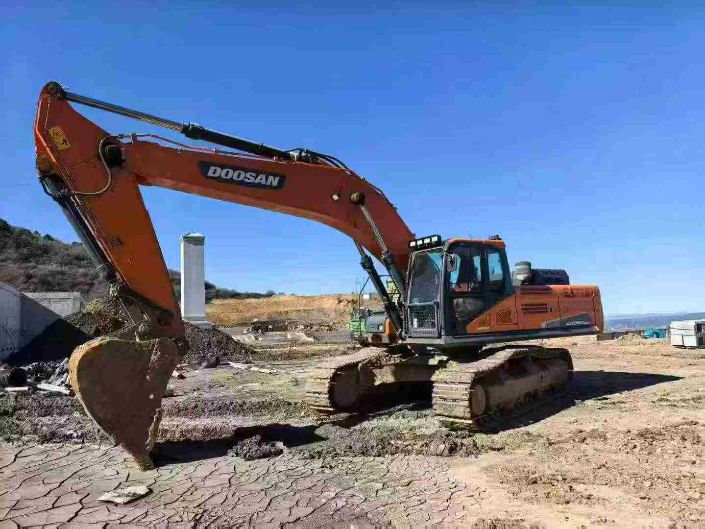Used Doosan DX80 Excavator 2021 Model / 2