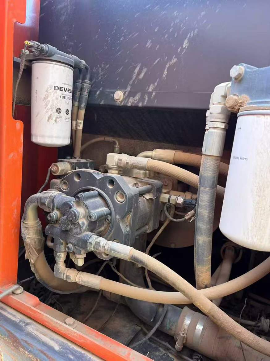 Used Doosan DX15 Excavator 2017 Model / 4