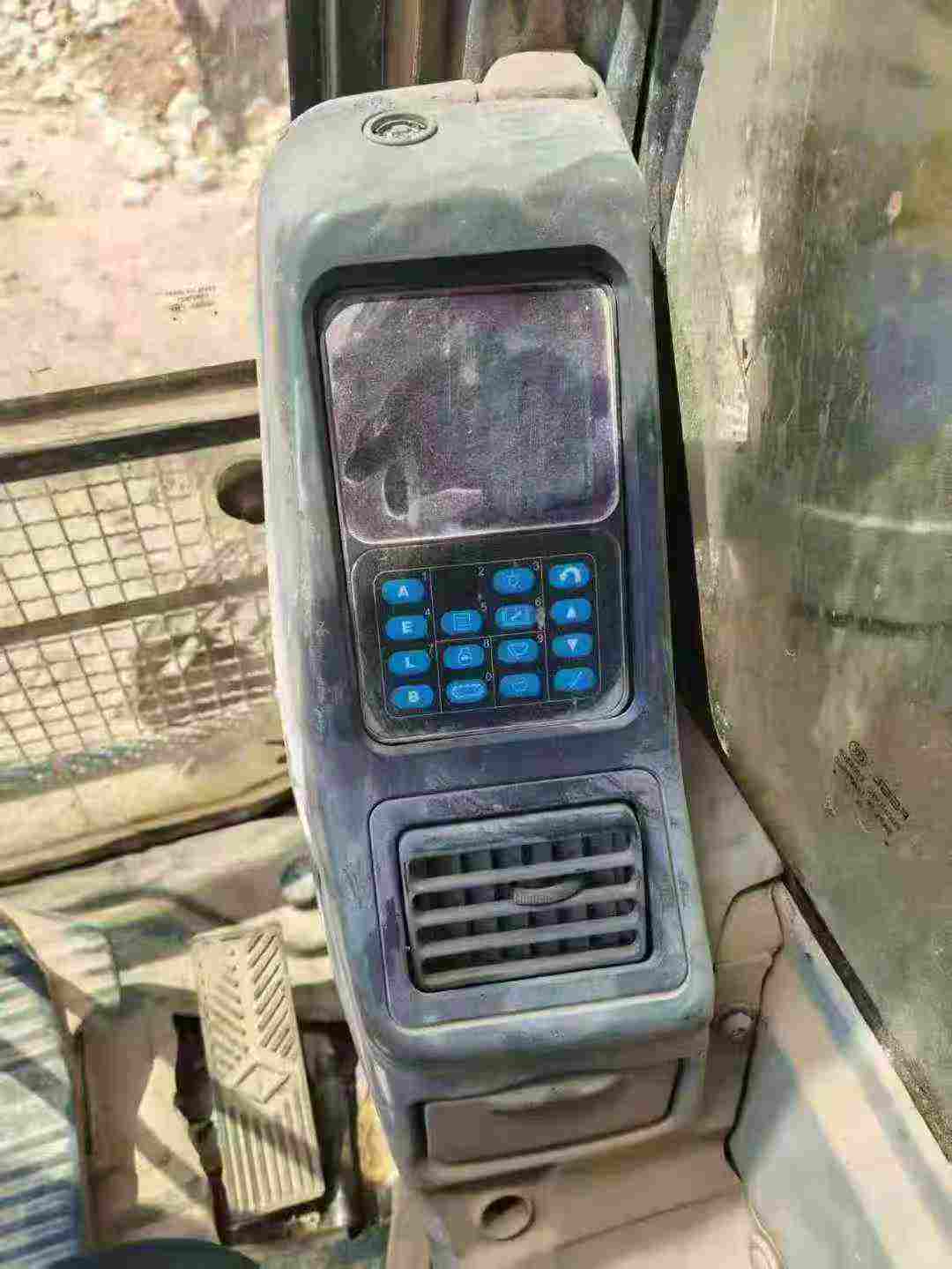 Used Komatsu PC60 Excavator 2016 Model / 5