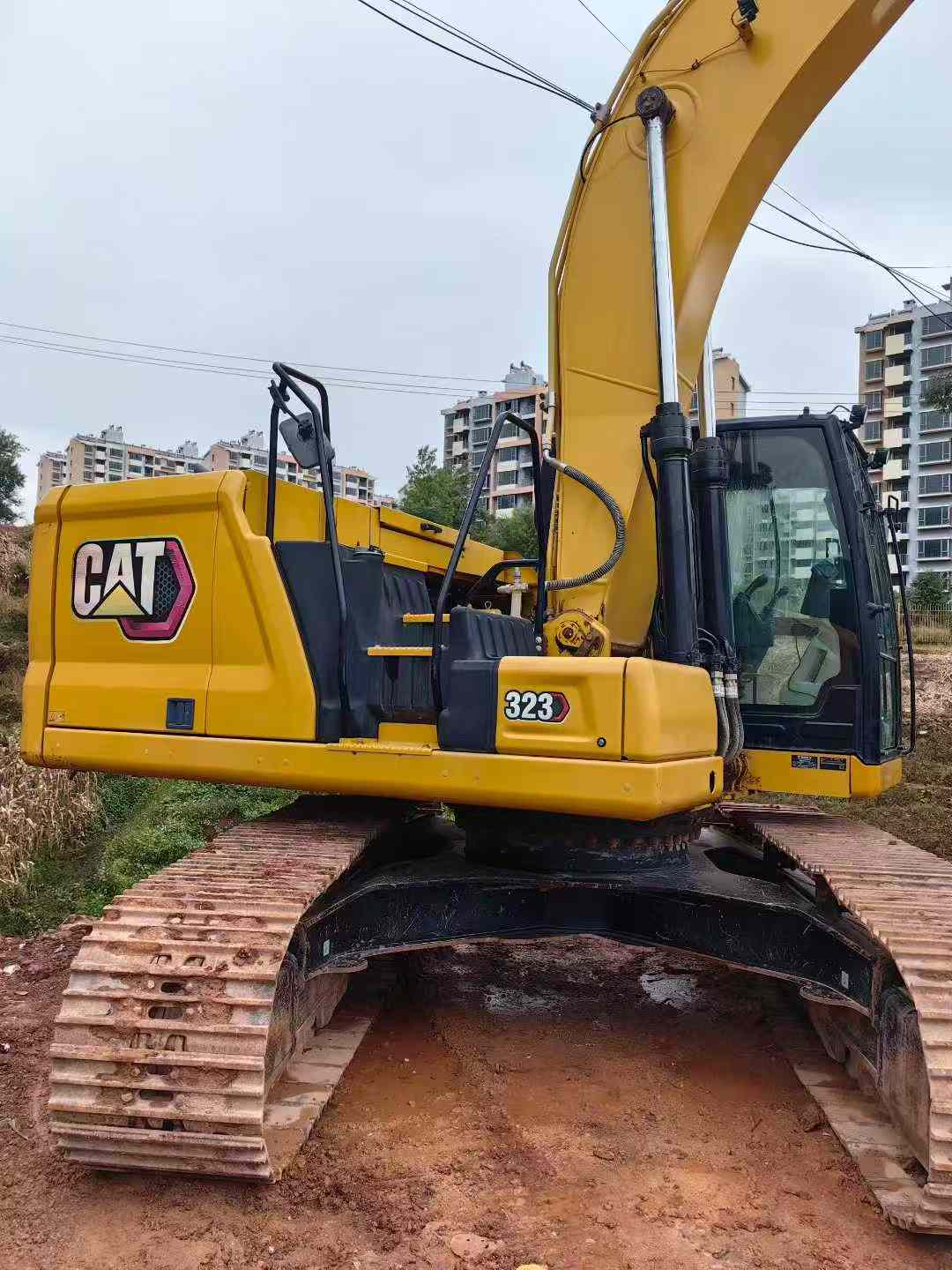 Buy Caterpillar 323 Used Excavator / 3 Used Caterpillar 323 Excavator 2016 Model / 3