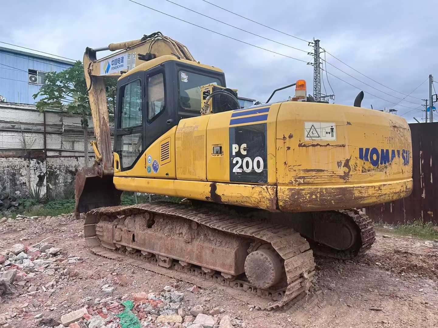 Buy Komatsu PW200-7 Used Excavator / 1
