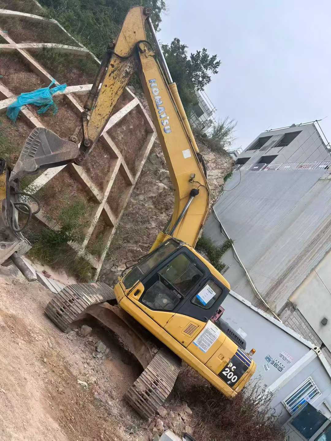 Used Komatsu PW200-7 Excavator 2016 Model / 3