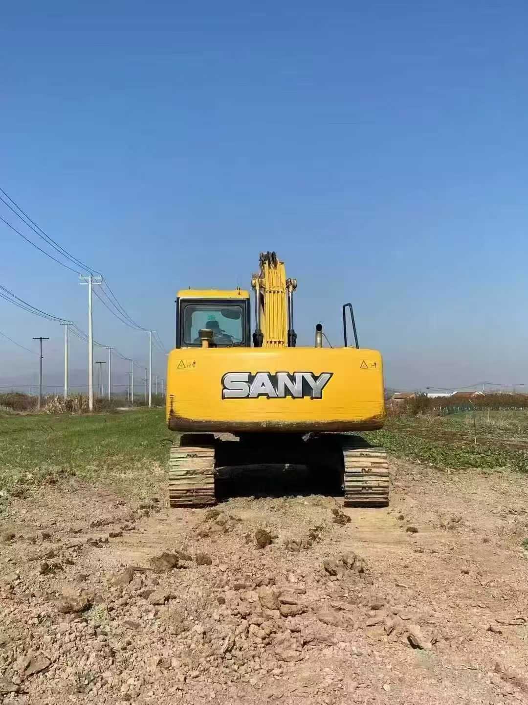 Used Sany SY135 Excavator 2016 Model / 2
