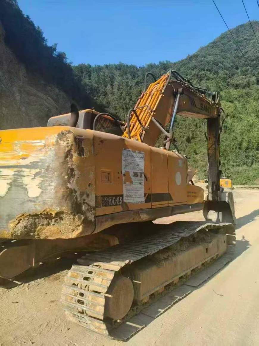 Used Sany SY205C-8S Excavator 2011 Model / 2