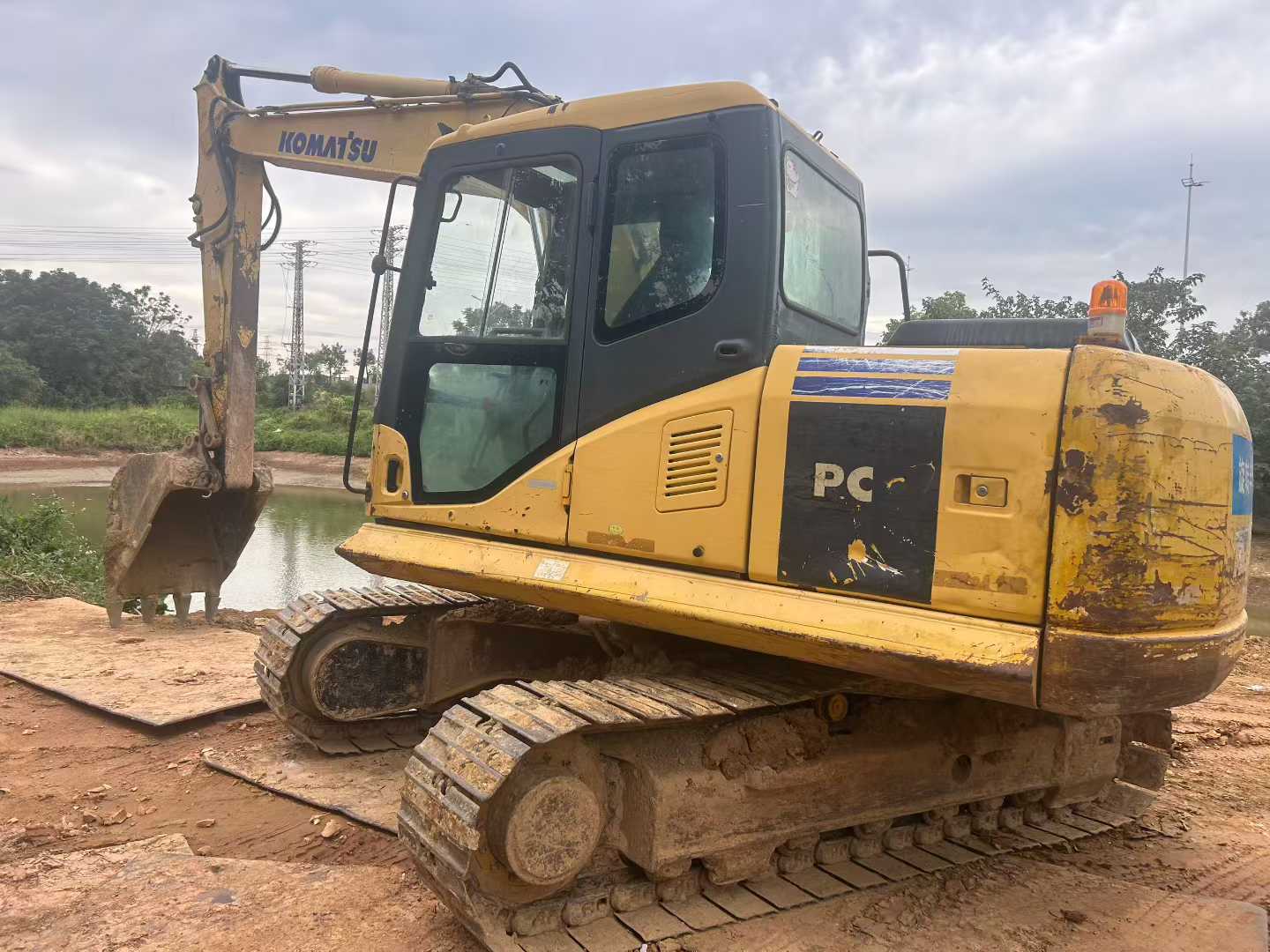 Used Komatsu PC30-7 Excavator 2016 Model / 3