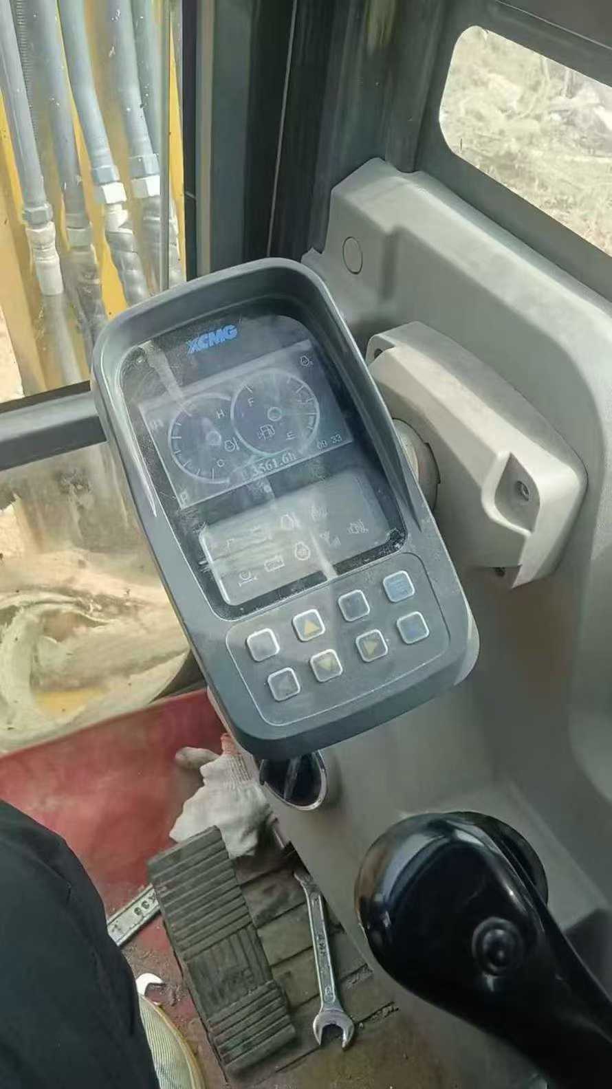 Used XCMG XE60DA Excavator 2022 Model / 6