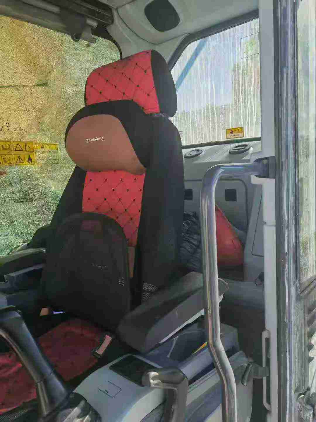 Buy XCMG LW220 Used Excavator / 6 Used XCMG LW220 Excavator 2022 Model / 6