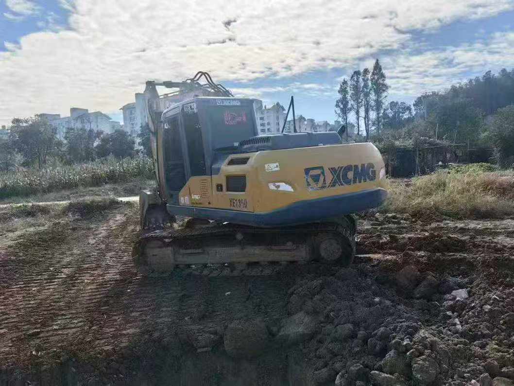 Used XCMG XE135GA Excavator 2022 Model / 4