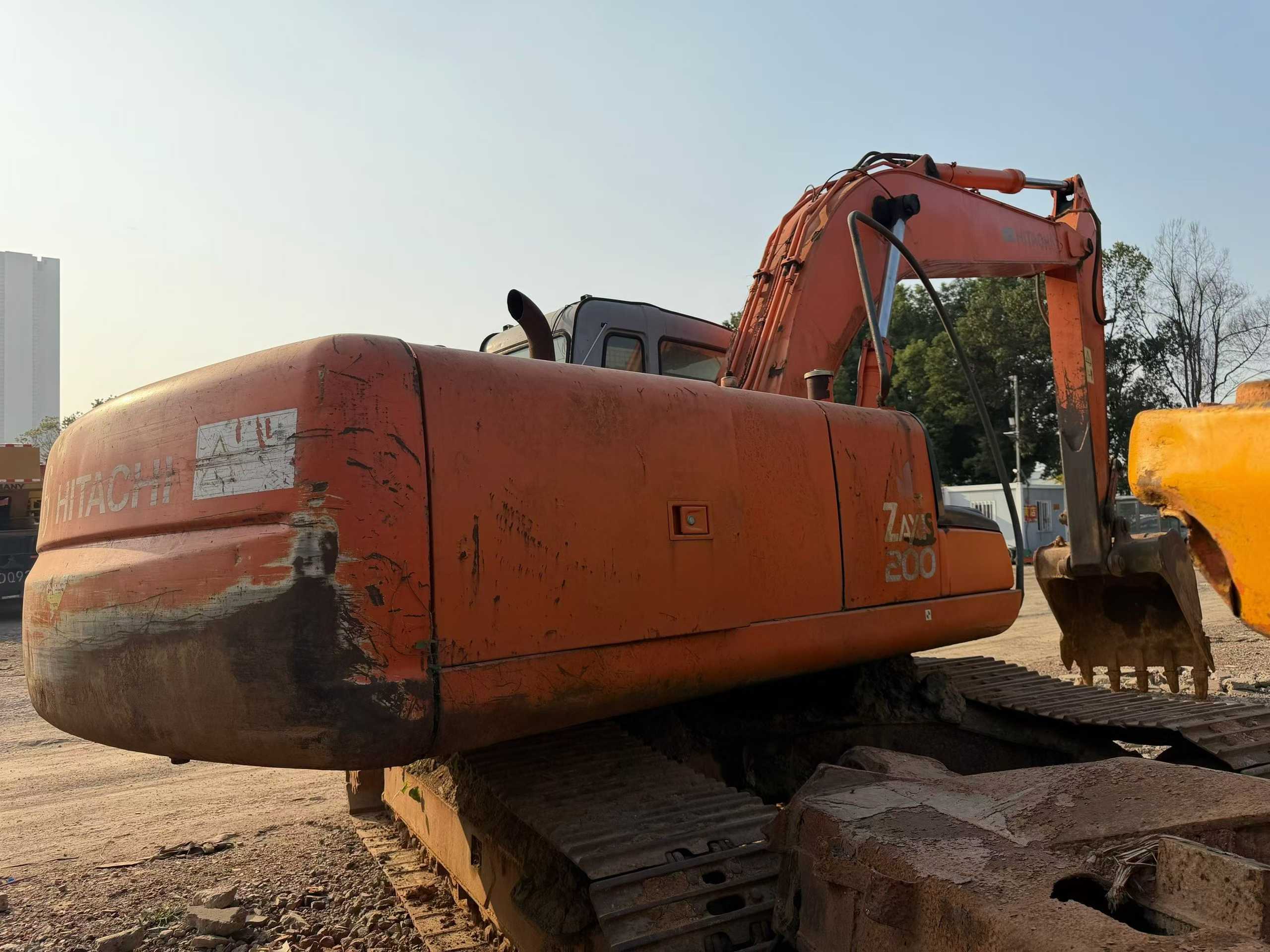 Used Hitachi ZAXIS200 Excavator 2016 Model / 4