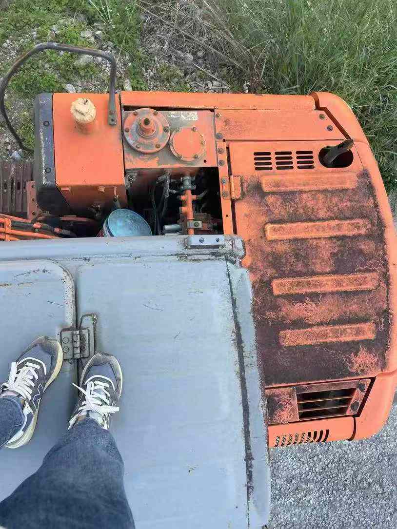 Used Hitachi ZX60 Excavator 2016 Model / 6