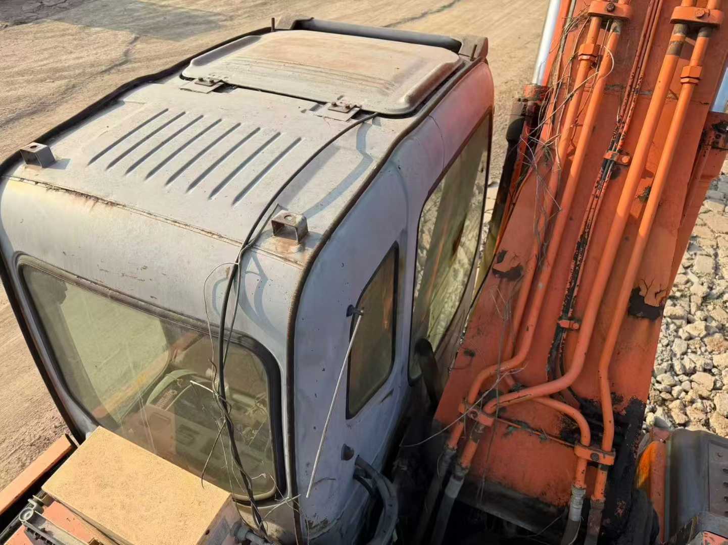 Used Hitachi ZAXIS200 Excavator 2016 Model / 8