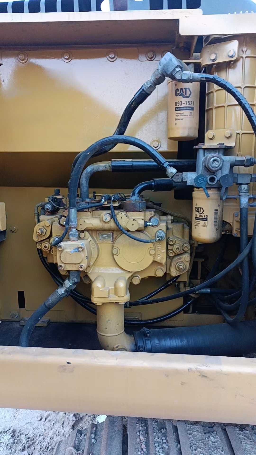 Used Caterpillar 320D Excavator 2016 Model / 6