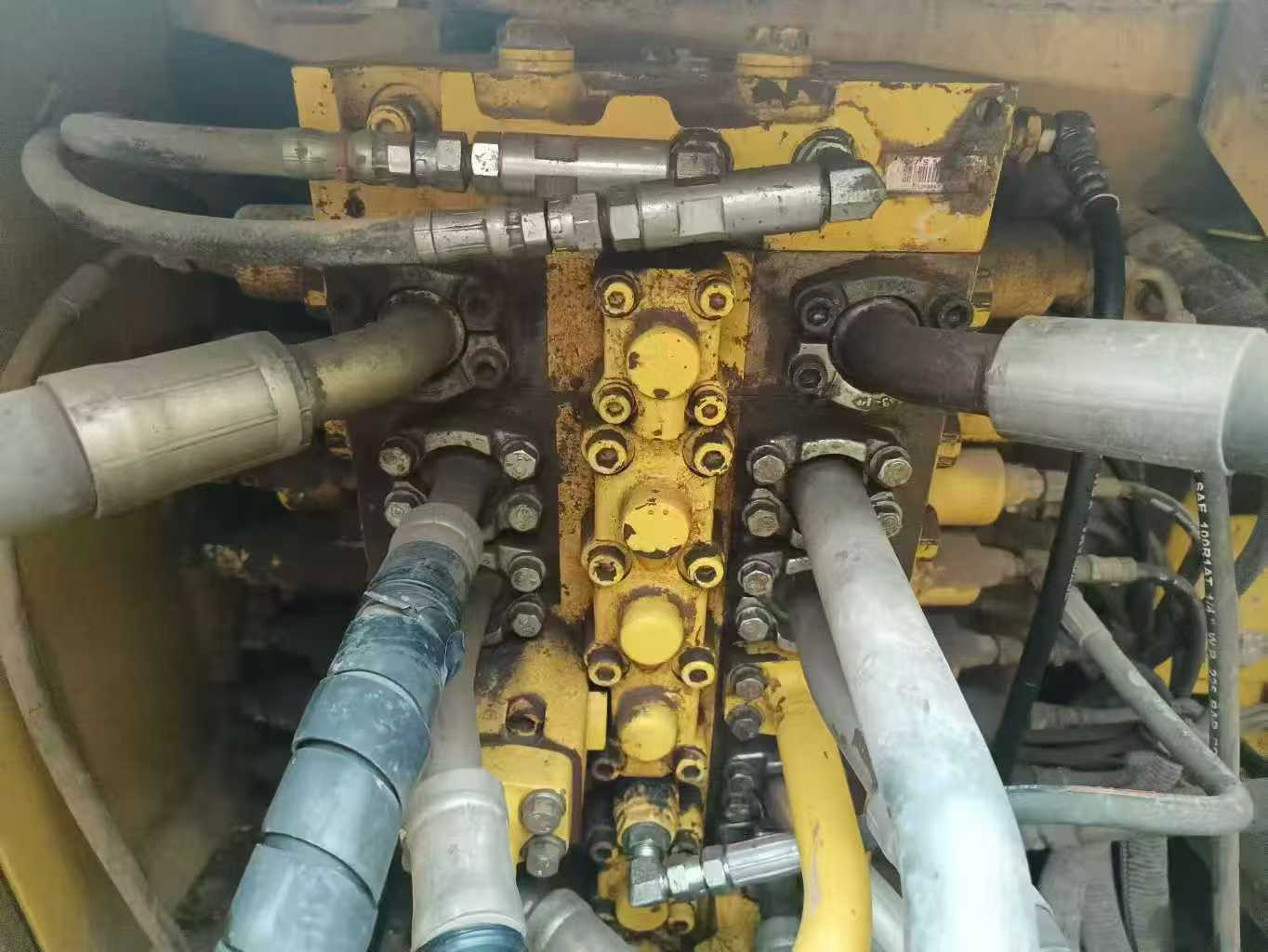 Used Komatsu PC210-8 Excavator 2016 Model / 4