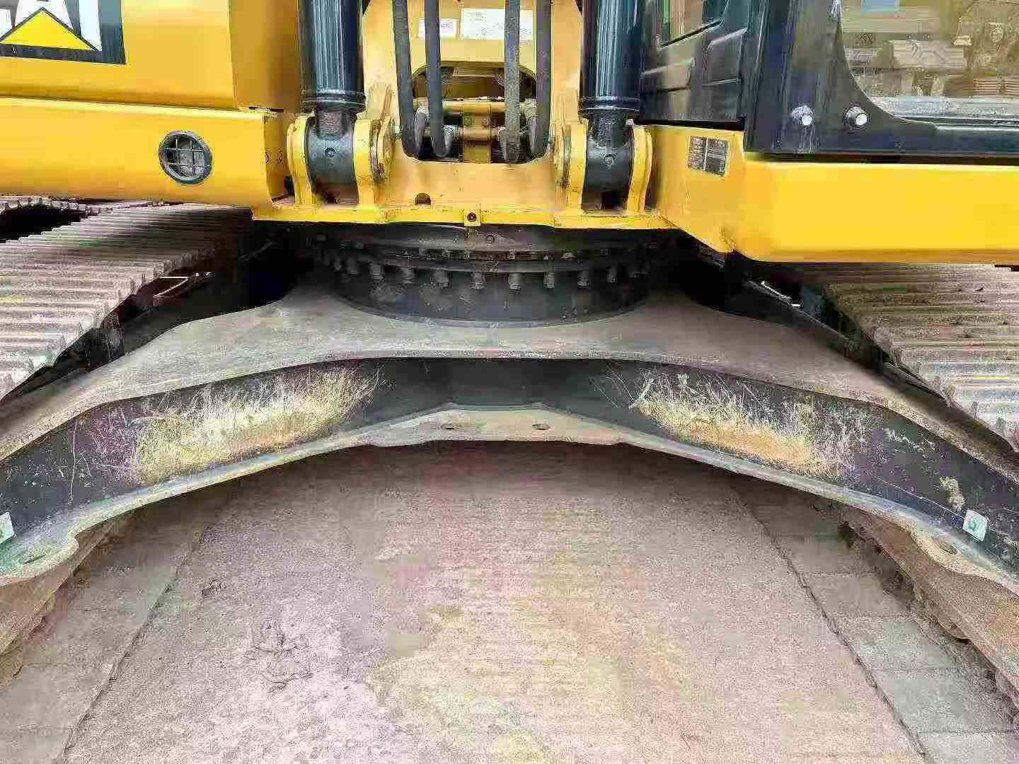 Used Caterpillar 323 Excavator 2016 Model / 7