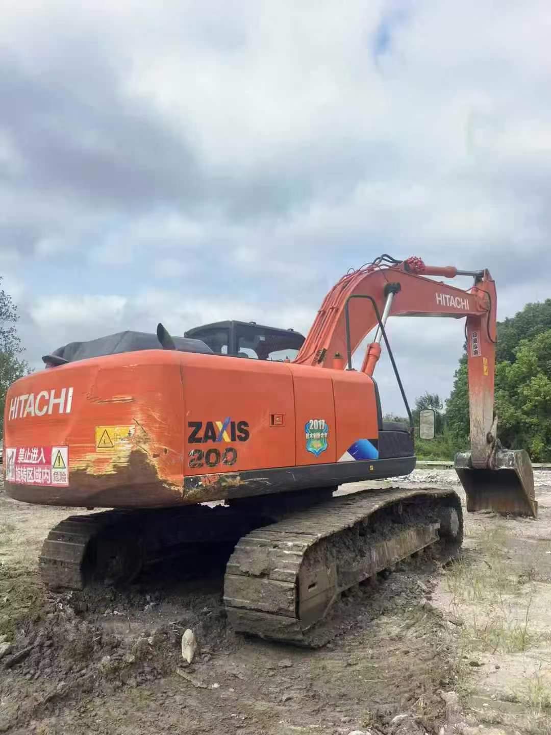 Used Hitachi ZAXIS200 Excavator 2021 Model / 3
