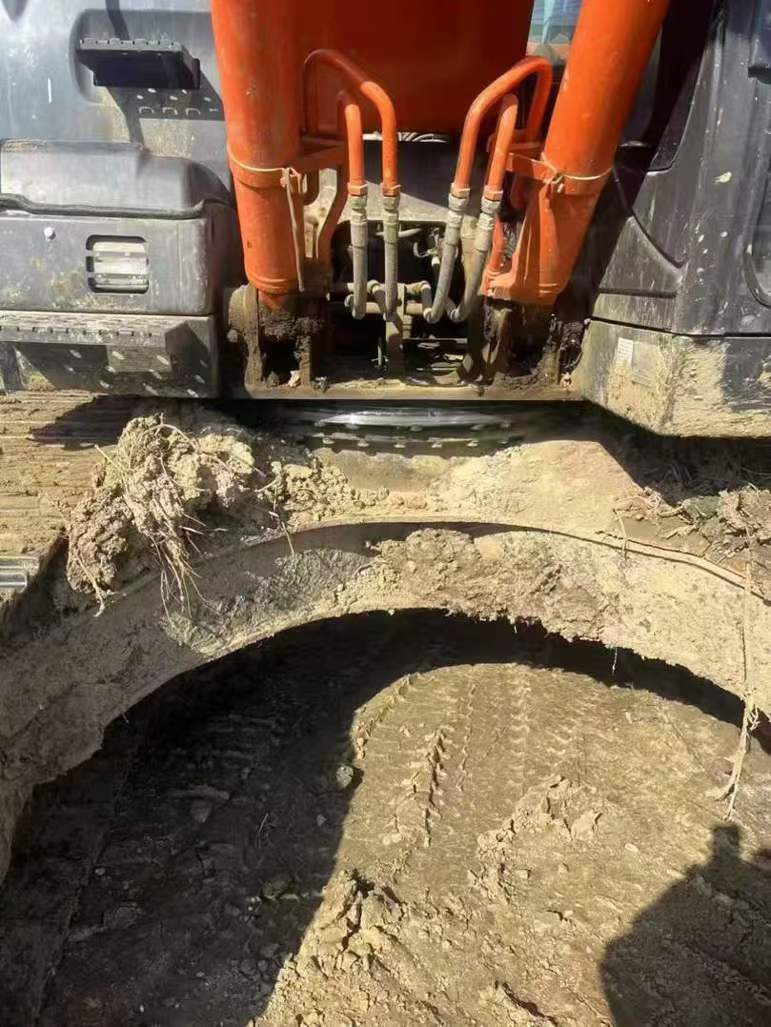 Used Hitachi ZAXIS200 Excavator 2020 Model / 6