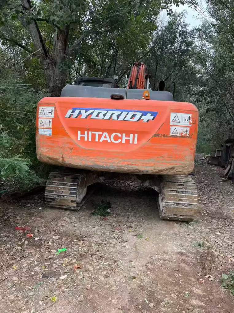 Used Hitachi ZAXIS200 Excavator 2016 Model / 2