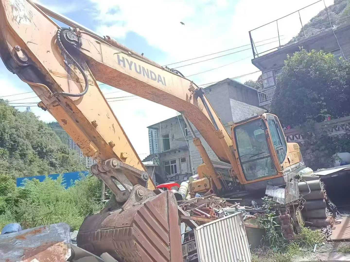 Used Hyundai HX75 Excavator 2011 Model / 3