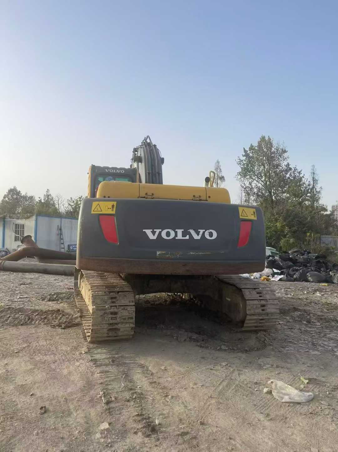 Used Volvo EW210C Excavator 2016 Model / 4