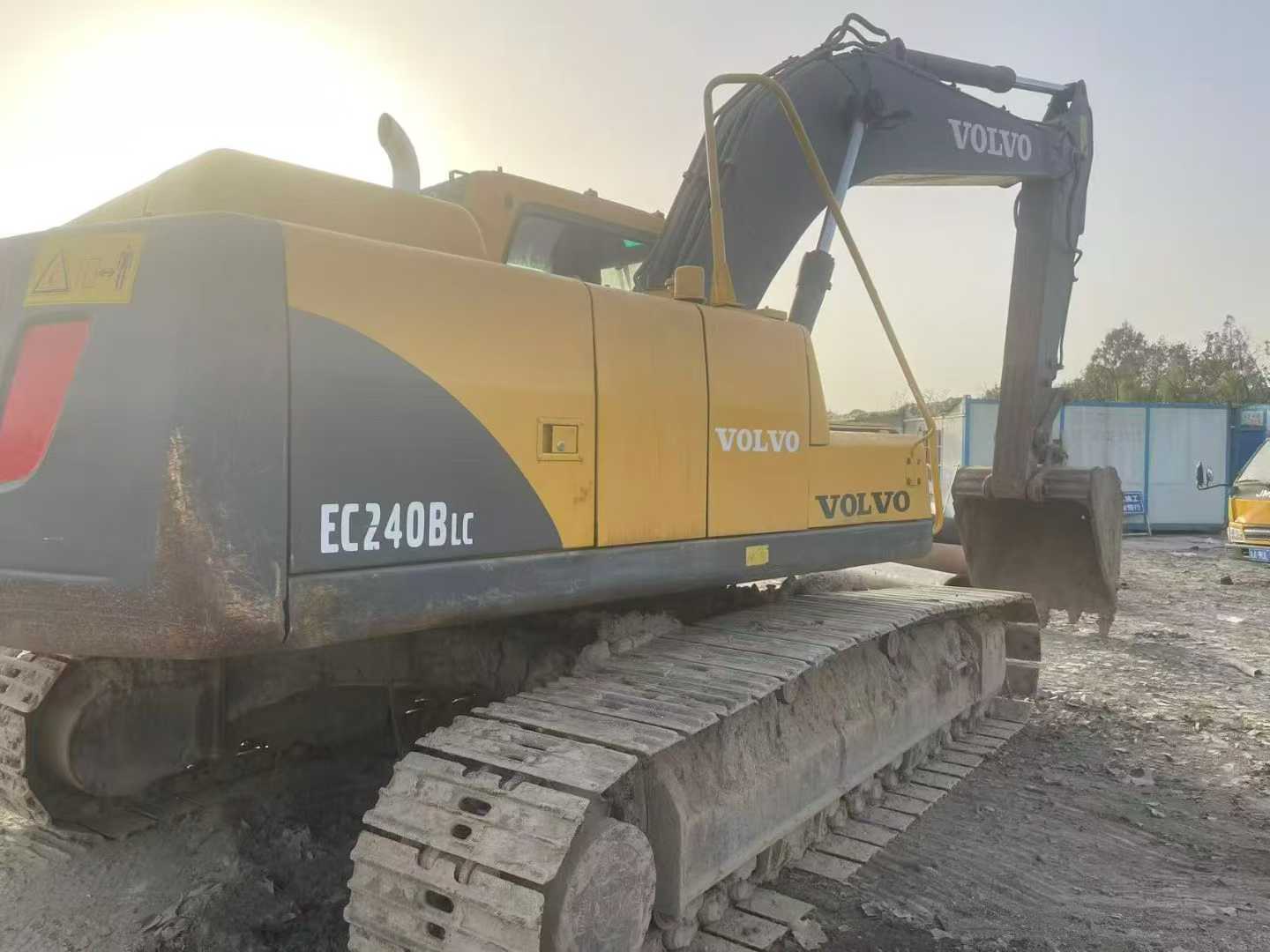 Used Volvo EW210C Excavator 2016 Model / 6
