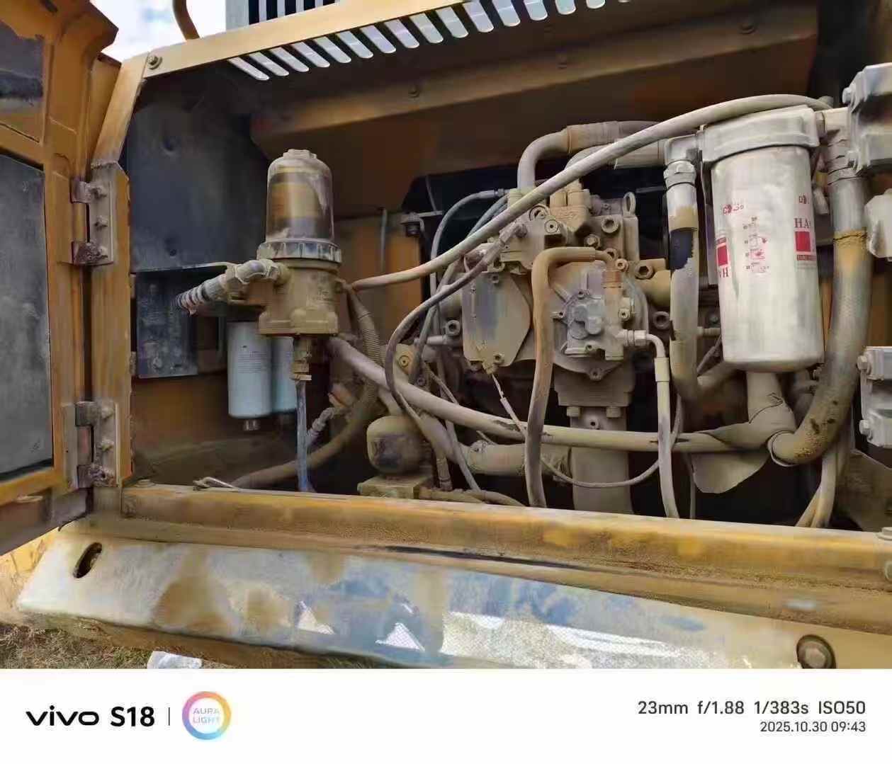 Used XCMG XE490KS Excavator 2018 Model / 4