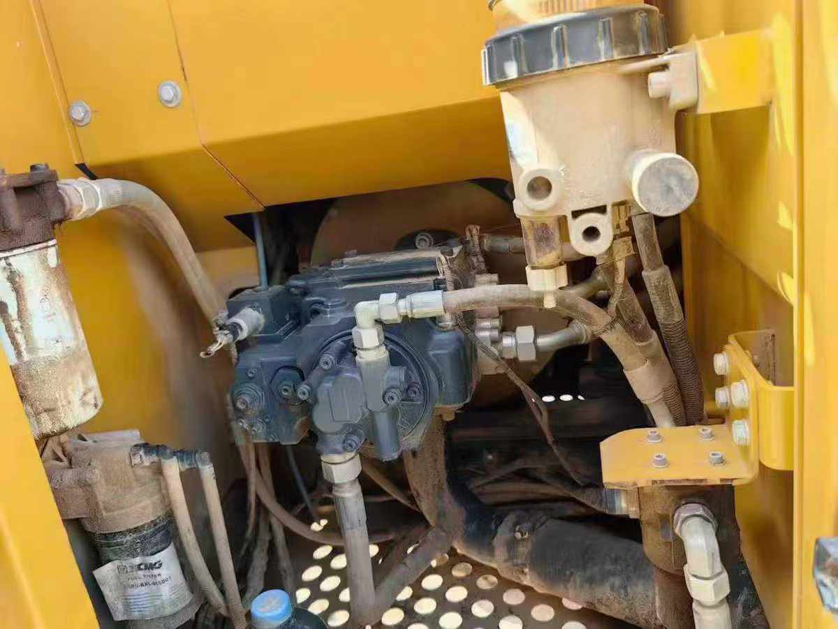 Used XCMG XE135GA Excavator 2022 Model / 6