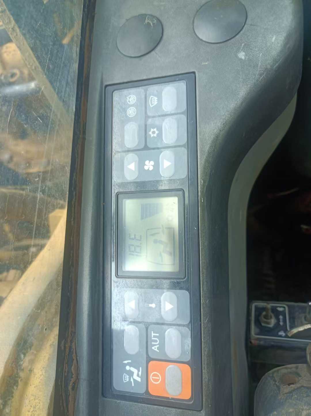 Used Caterpillar 320D Excavator 2016 Model / 5