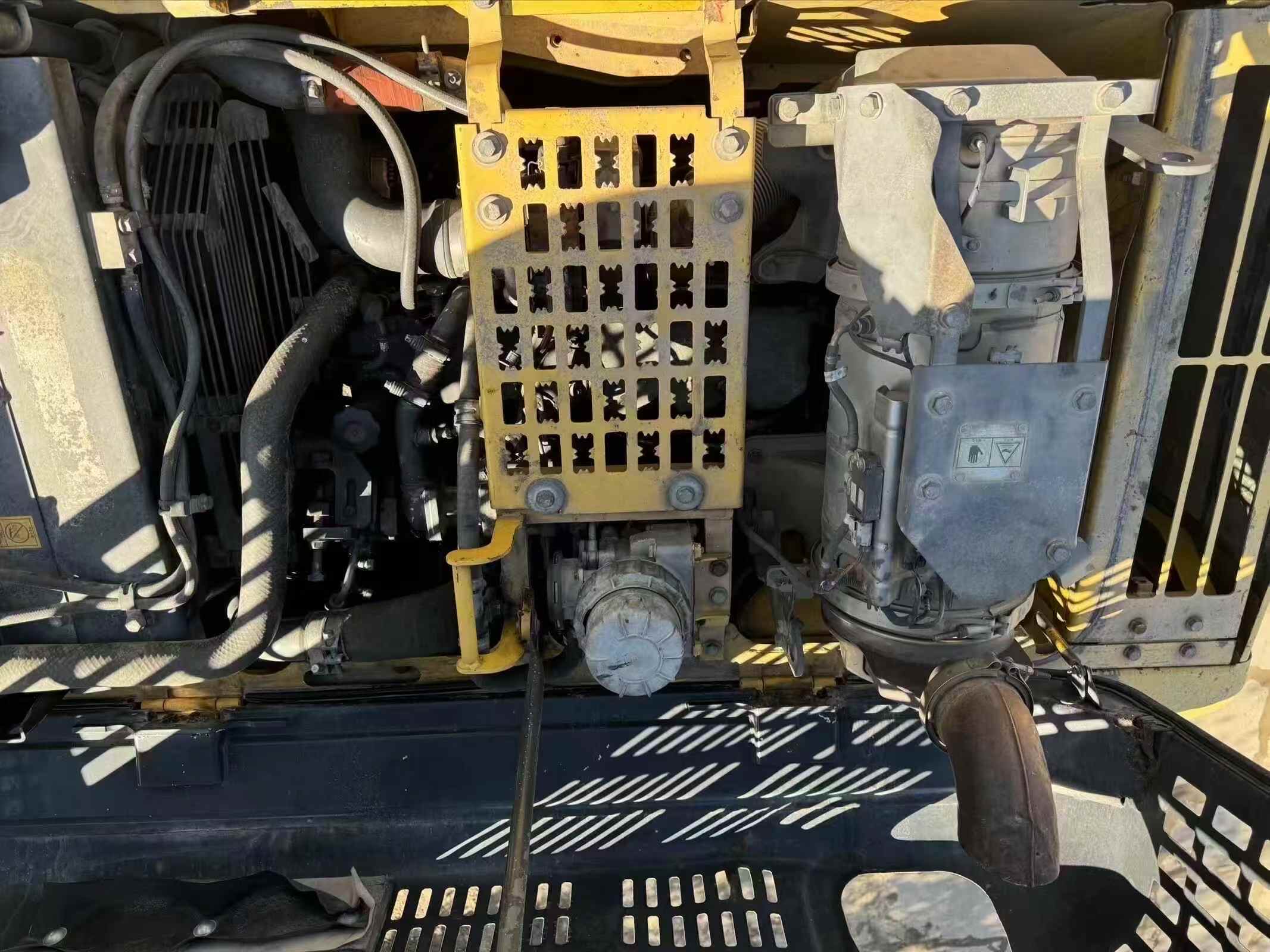 Buy Komatsu PC200-10 Used Excavator / 4 Used Komatsu PC200-10 Excavator 2022 Model / 4