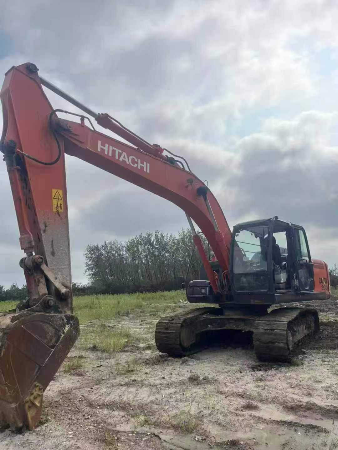 Used Hitachi ZAXIS200 Excavator 2021 Model / 2