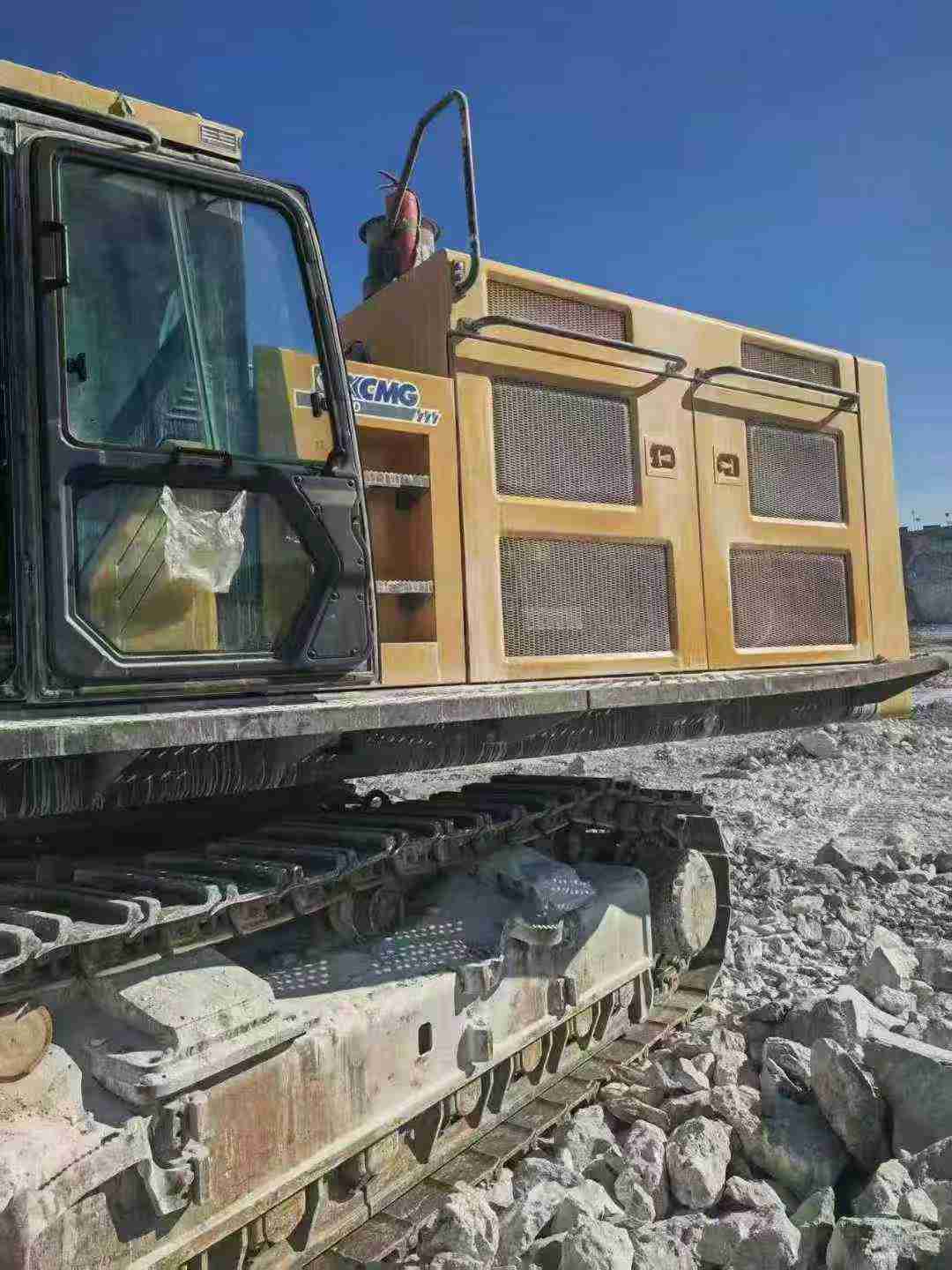 Buy XCMG LW220 Used Excavator / 8 Used XCMG LW220 Excavator 2022 Model / 8