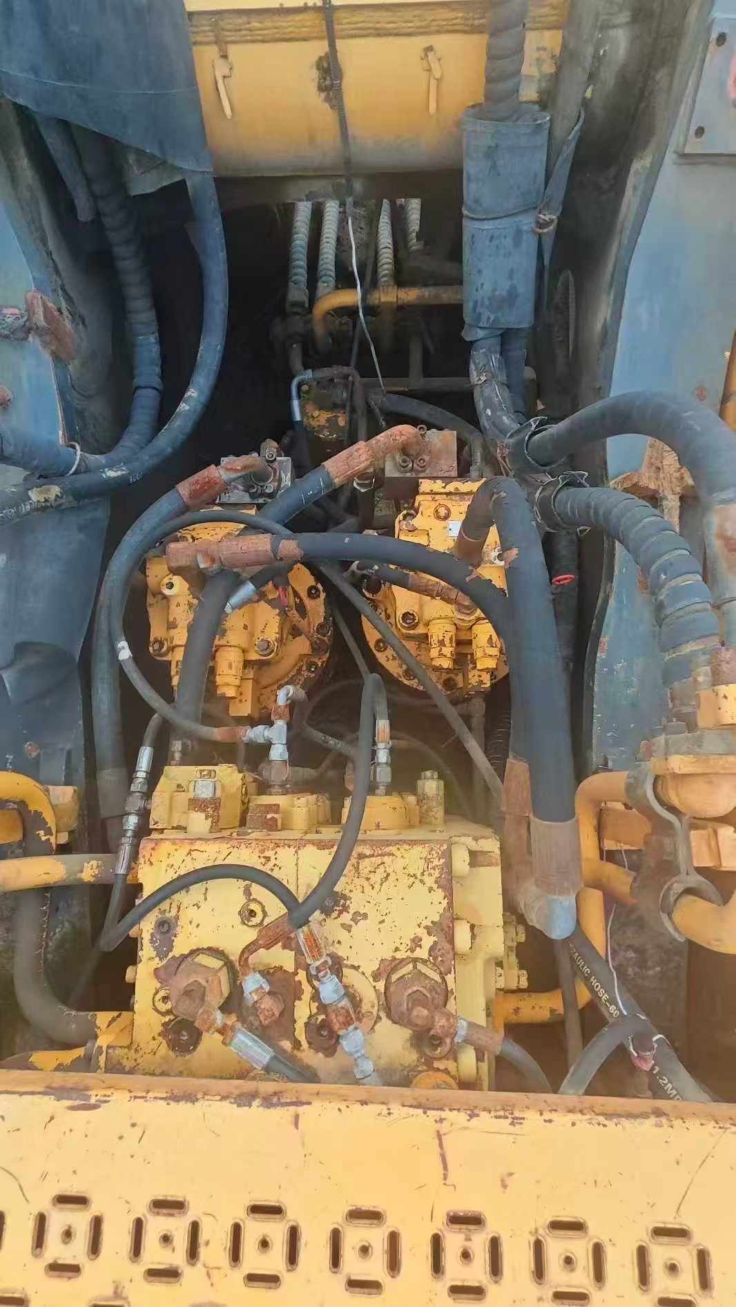 Used Hyundai ROBEX500LC-7 Excavator 2016 Model / 7