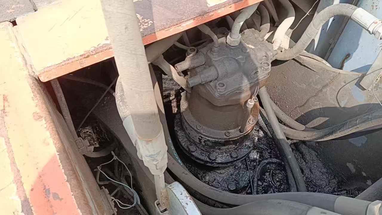 Used Hitachi ZAXIS200 Excavator 2016 Model / 6