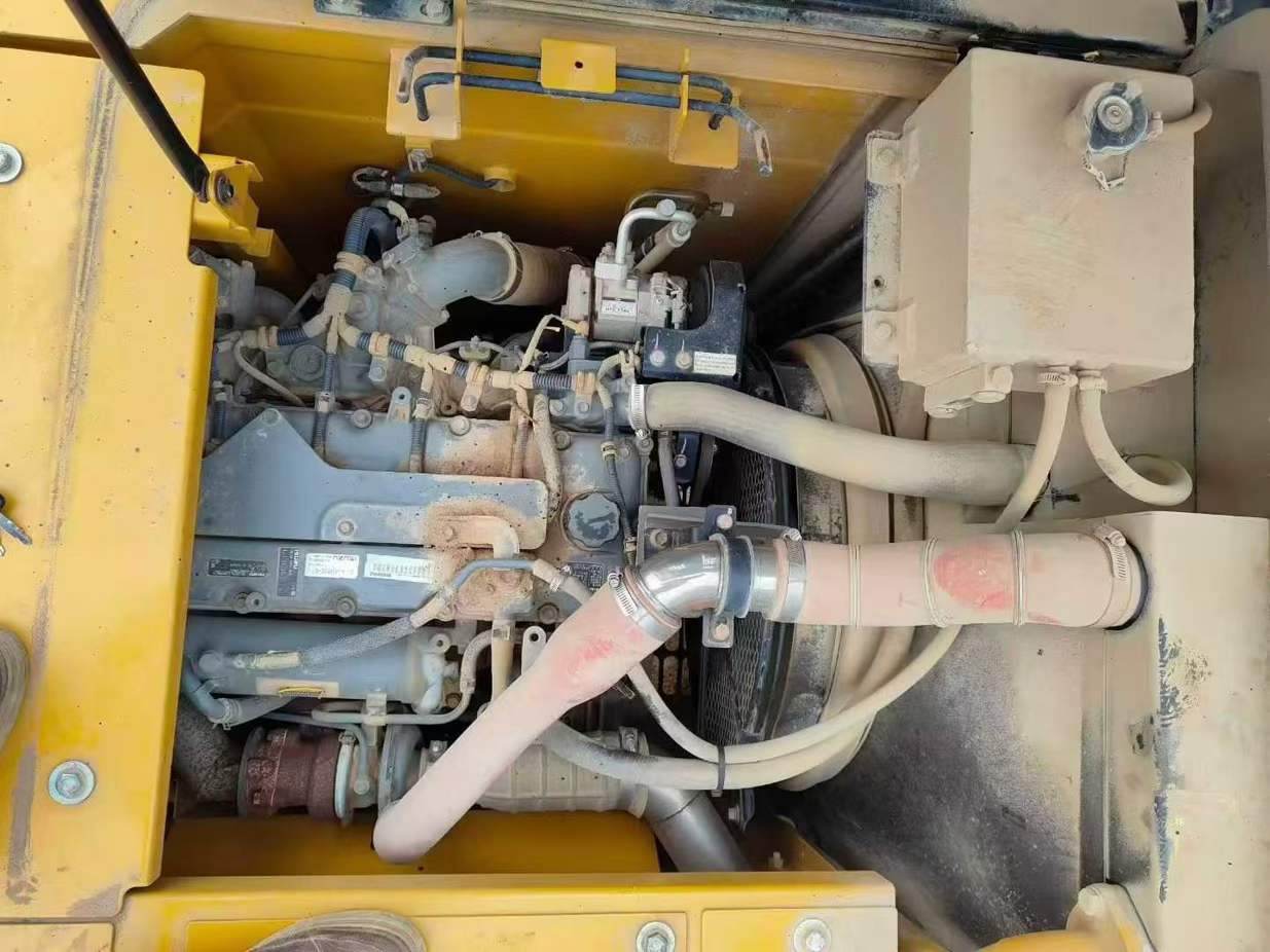 Used Sany SY135 Excavator 2022 Model / 4