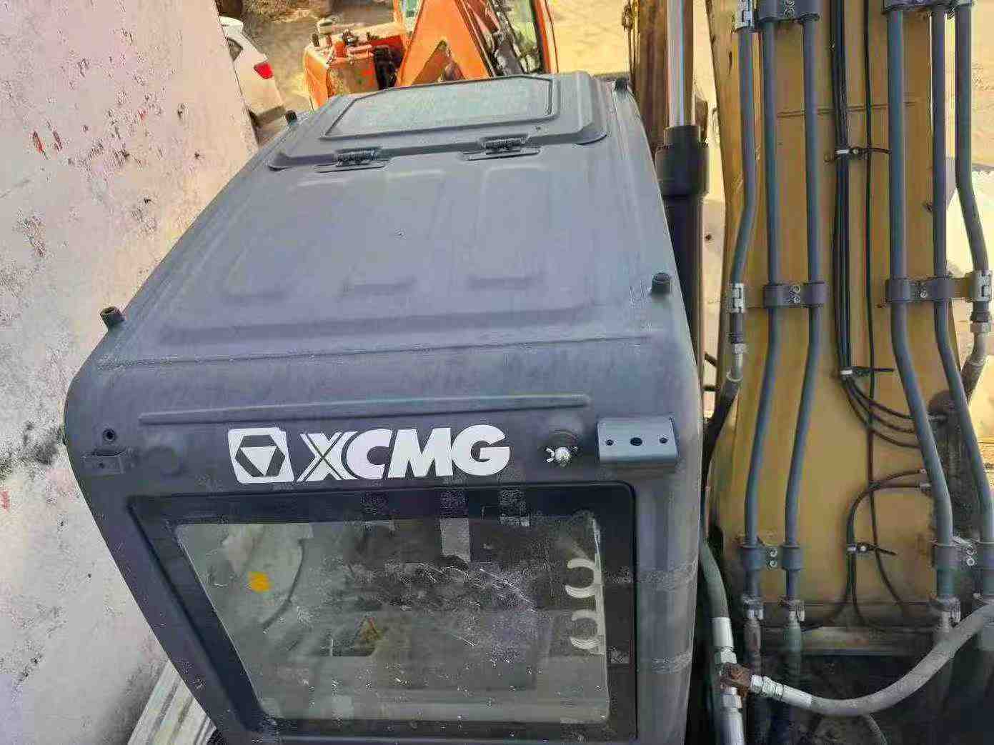 Buy XCMG LW200 Used Excavator / 3 Used XCMG LW200 Excavator 2021 Model / 3