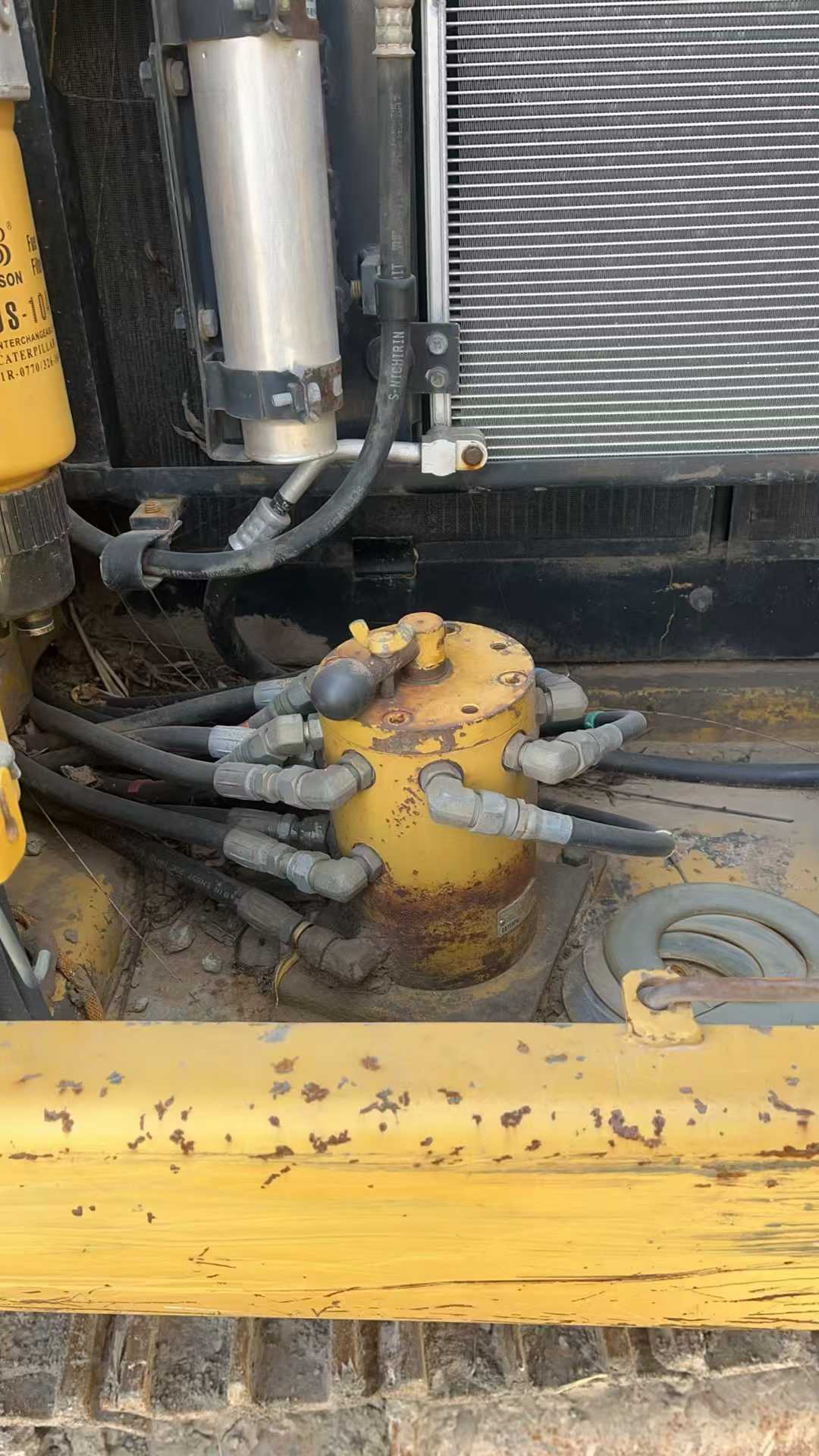 Used Caterpillar 320D Excavator 2016 Model / 2