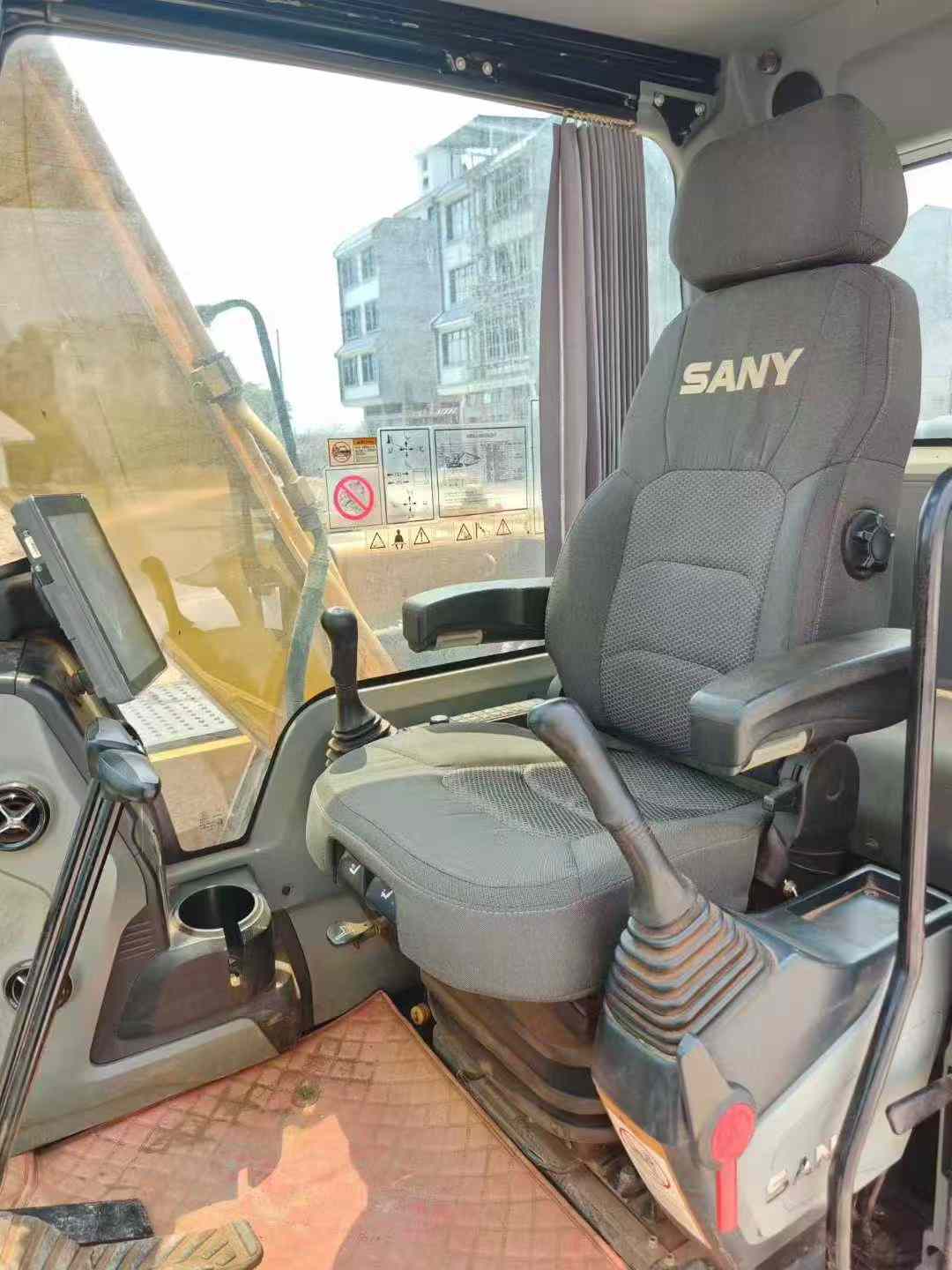 Used Sany SY135 Excavator 2022 Model / 4