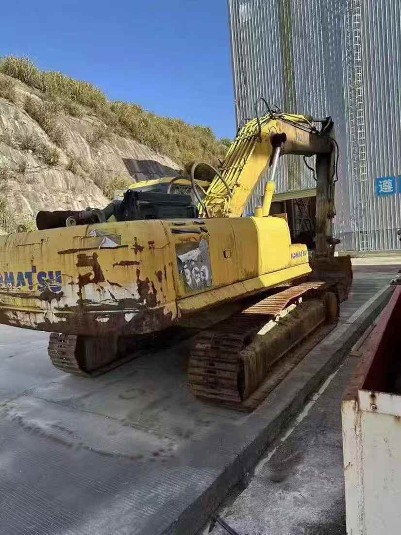 Used Komatsu PC60-7 Excavator 2010 Model / 4