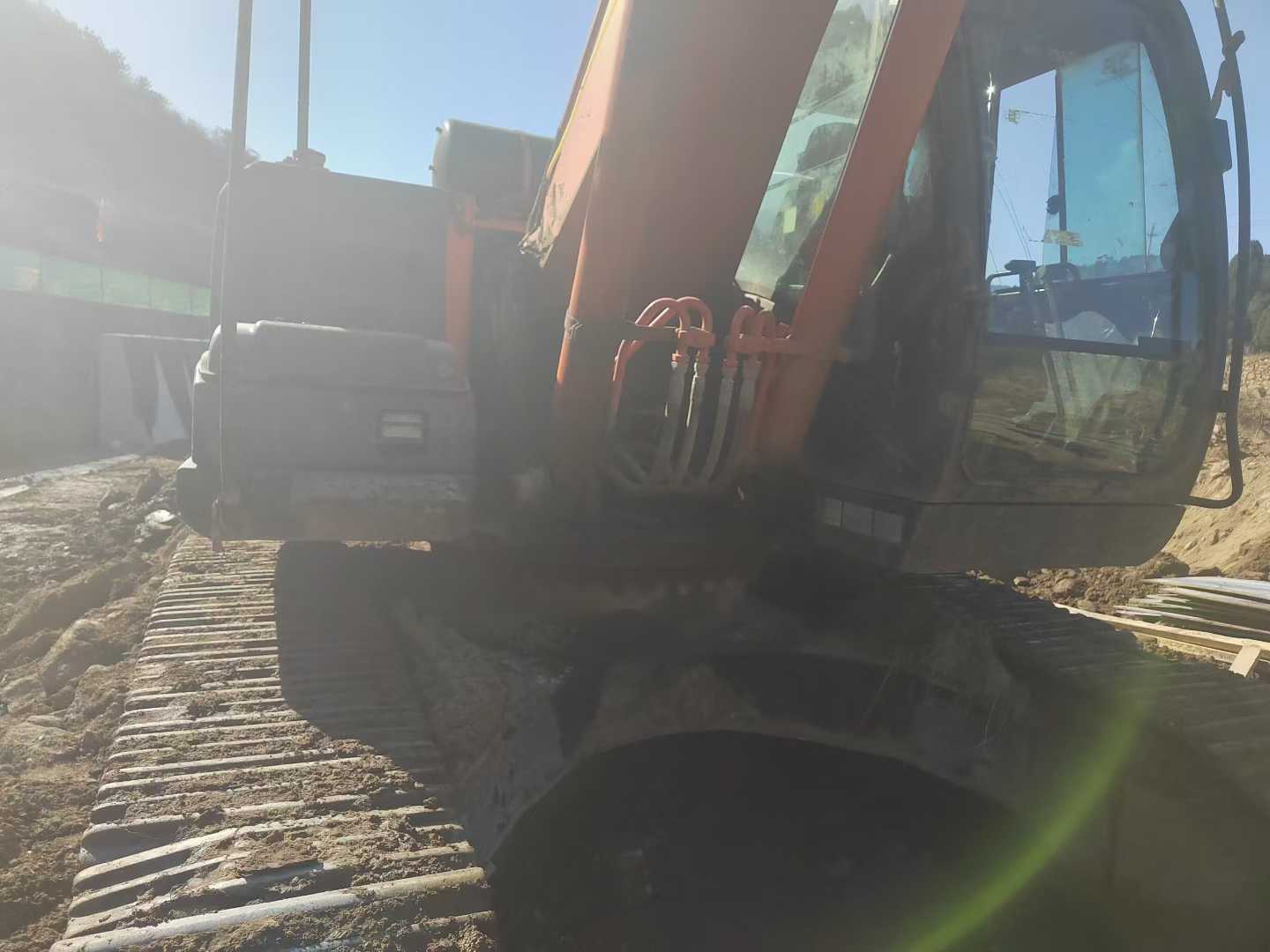 Used Hitachi ZX240-5A Excavator 2018 Model / 3