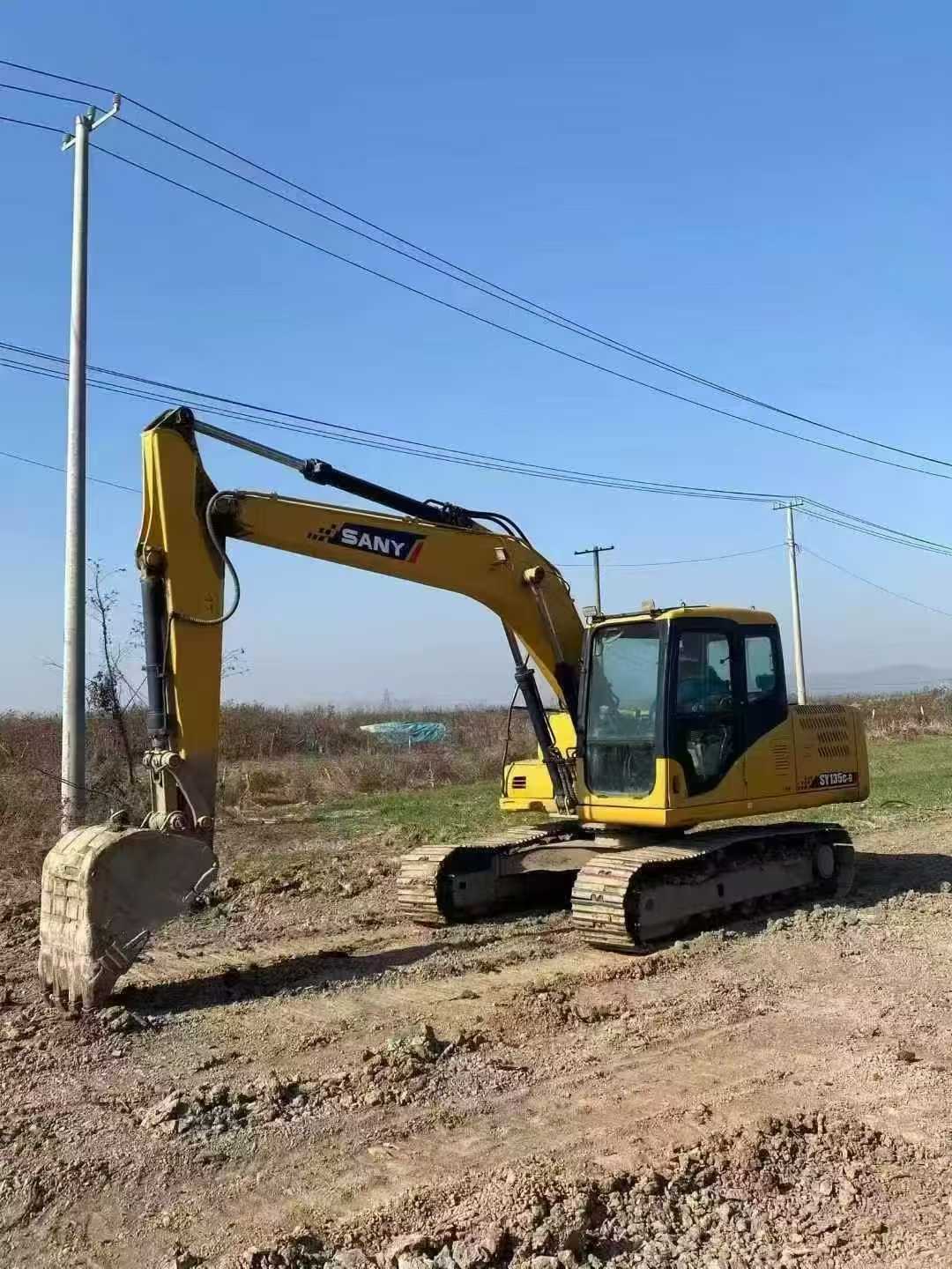 Used Sany SY135 Excavator 2016 Model / 6