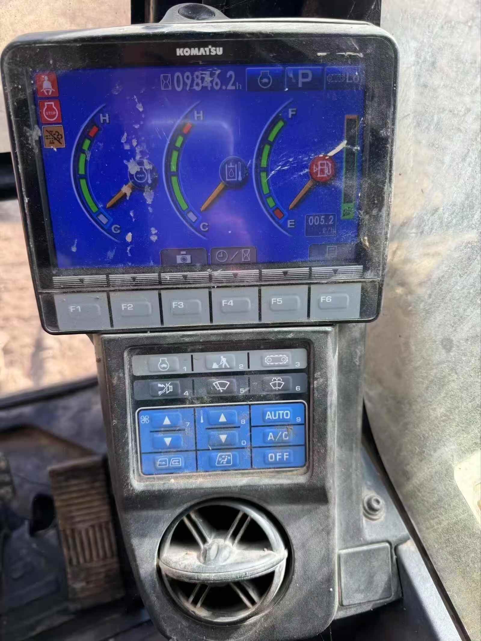 Buy Komatsu PC200-10 Used Excavator / 8 Used Komatsu PC200-10 Excavator 2022 Model / 8