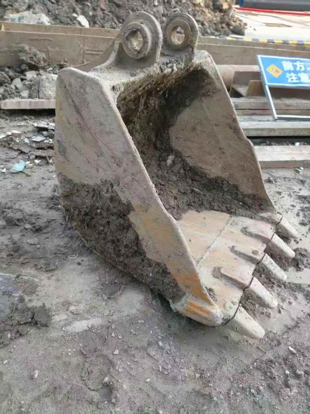 Buy Hitachi EX210 Used Excavator / 6 Used Hitachi EX210 Excavator 2016 Model / 6