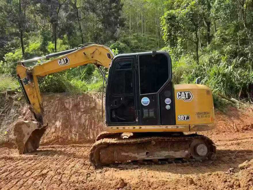 Used Caterpillar 307V2 Excavator 2016 Model / 3