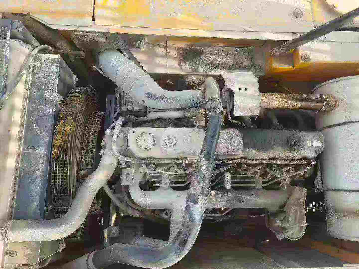 Used Sany SY205H Excavator 2011 Model / 4