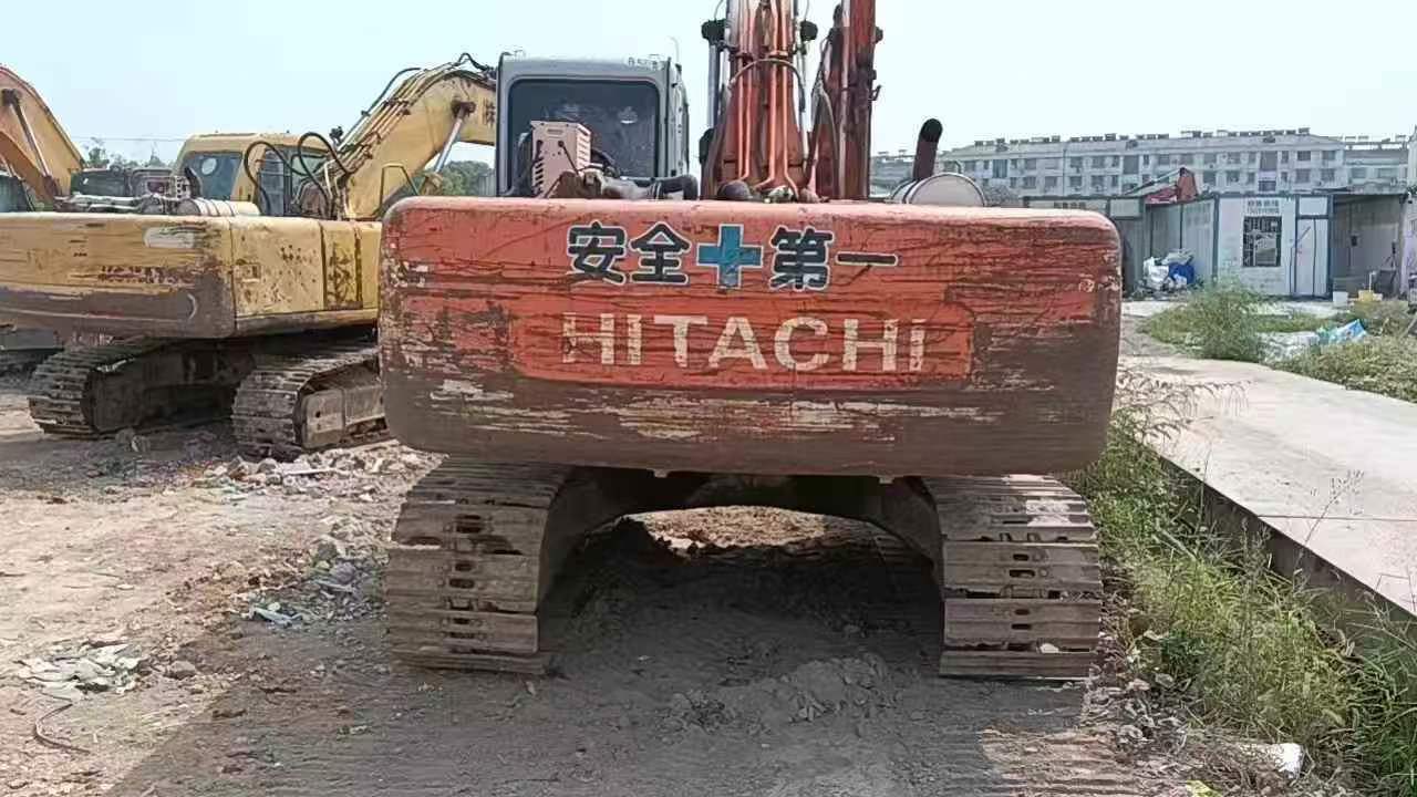 Used Hitachi ZAXIS200 Excavator 2016 Model / 3