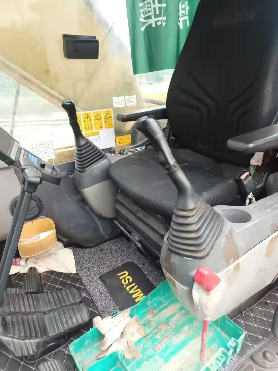 Used Komatsu PC210-8 Excavator 2016 Model / 9