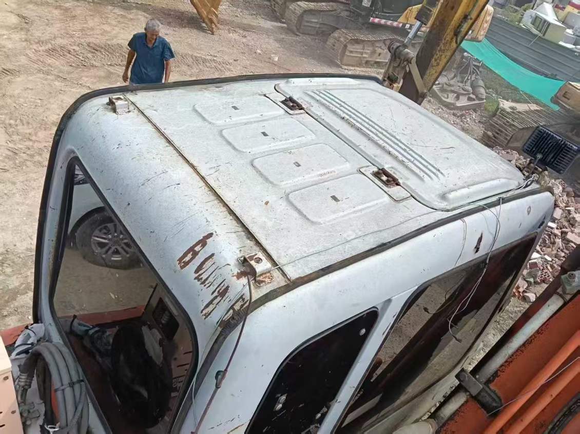 Used Hitachi ZAXIS200 Excavator 2016 Model / 4