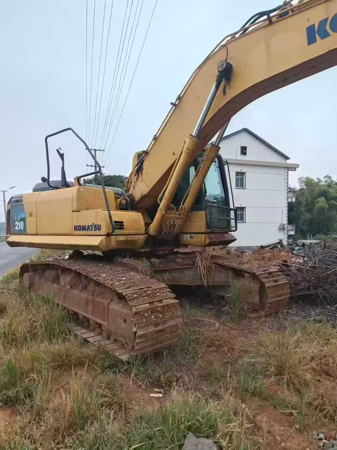 Used Komatsu PC210-8 Excavator 2016 Model / 6