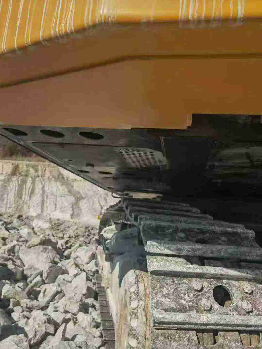 Buy XCMG LW220 Used Excavator / 1