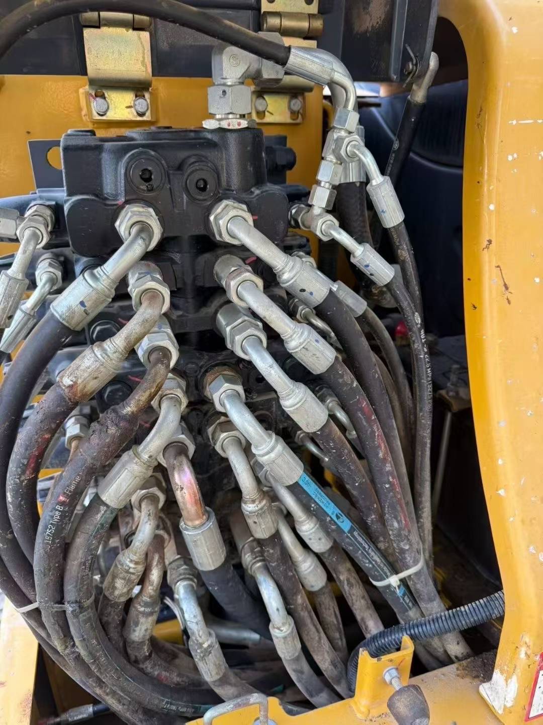 Used XCMG XE60 Excavator 2021 Model / 6