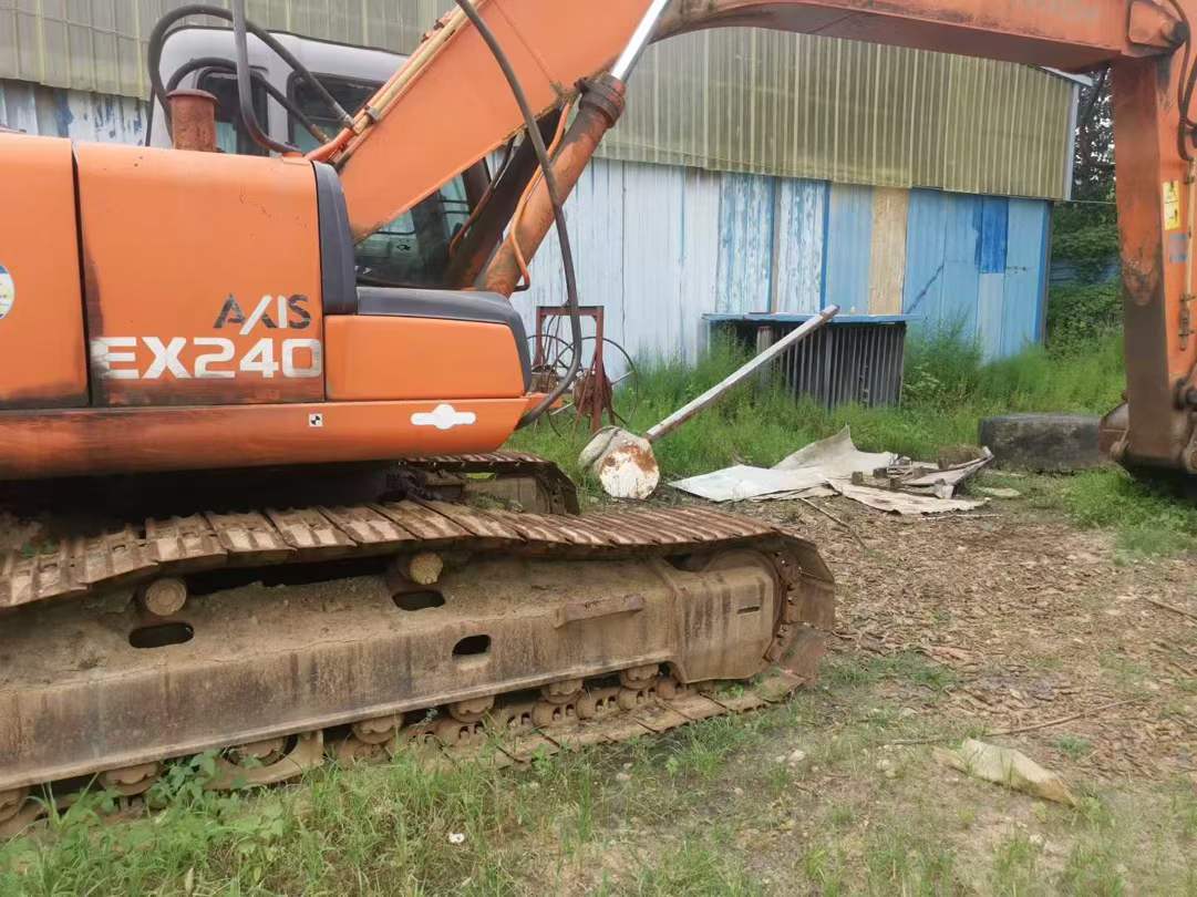 Used Hitachi ZX230-6 Excavator 2016 Model / 4